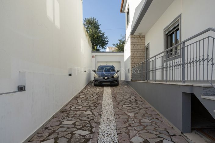 Image No.27-4 Bed Villa for sale