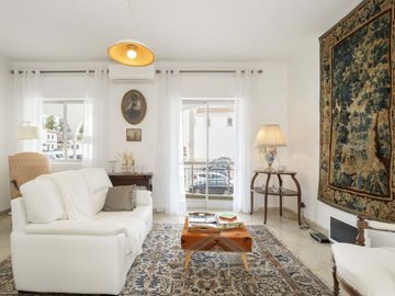 2104-343228-14d4e763c151089fe37f379b2f9be1ace