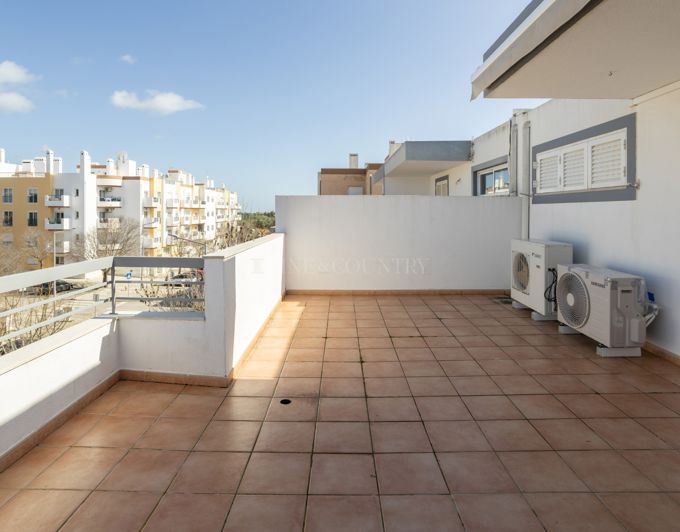 Image No.30-3 Bed Townhouse for sale