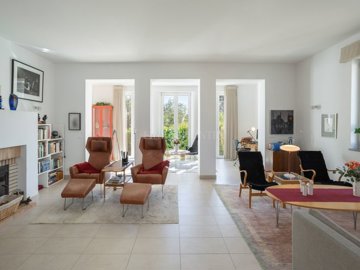 2104-369080-14d4e763c151089fe37f379b2f9be1ace