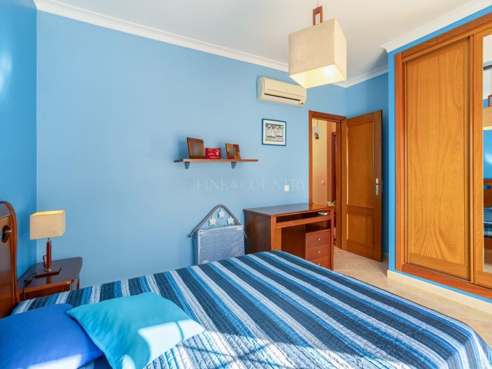 Image No.24-4 Bed Semi-Detached for sale