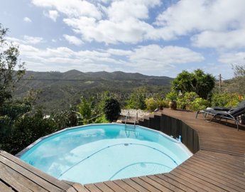 2104-369326-14d4e763c151089fe37f379b2f9be1ace