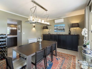 2104-370126-14d4e763c151089fe37f379b2f9be1ace