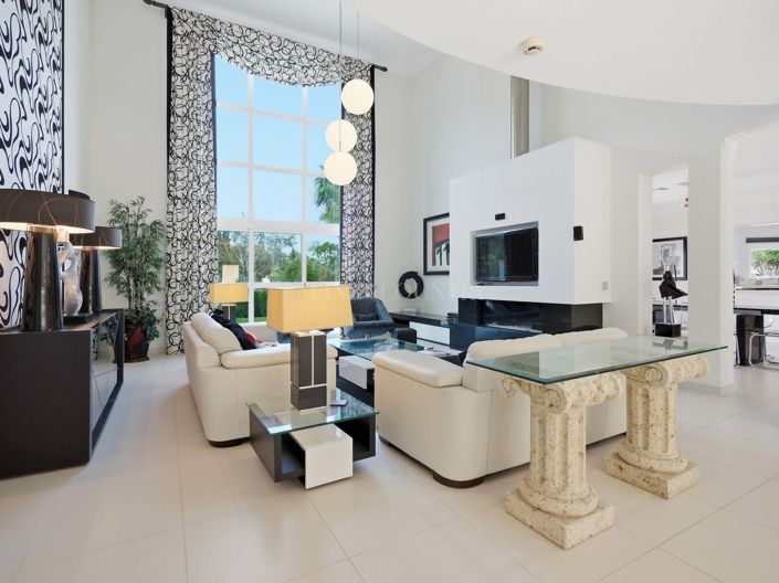 Image No.5-4 Bed Property for sale