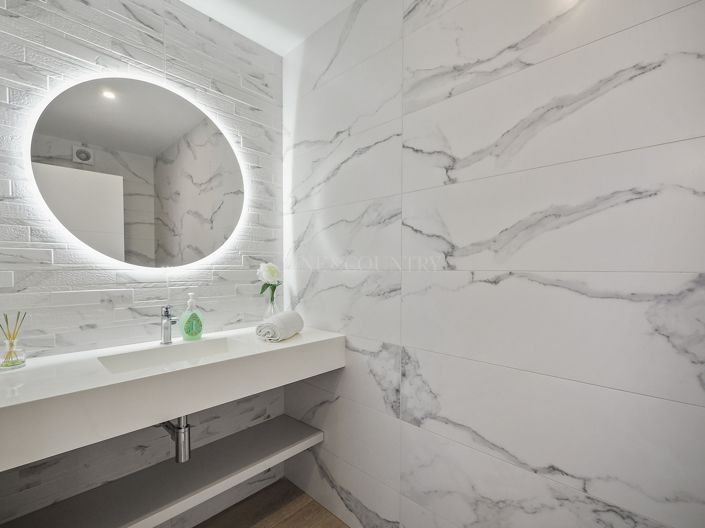 Image No.32-4 Bed Property for sale