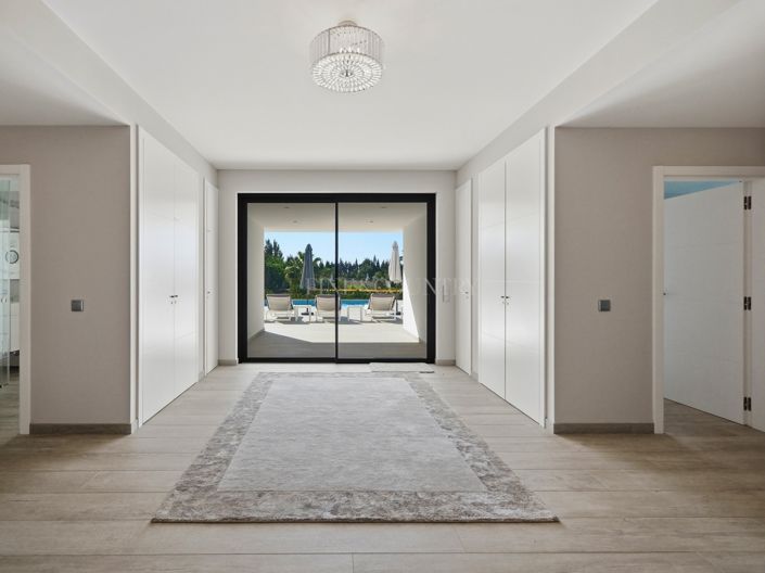 Image No.33-4 Bed Property for sale