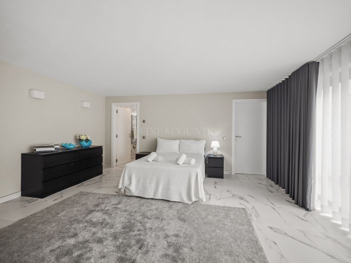 Image No.35-4 Bed Property for sale