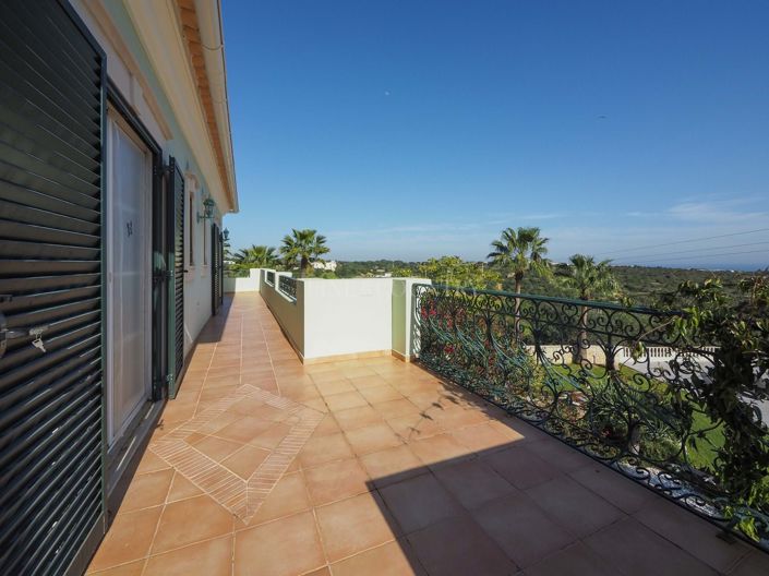 Image No.43-5 Bed Property for sale