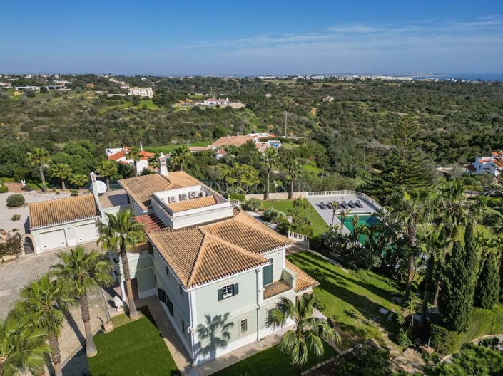 Image No.57-5 Bed Property for sale