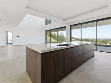 2104-369828-14d4e763c151089fe37f379b2f9be1ace