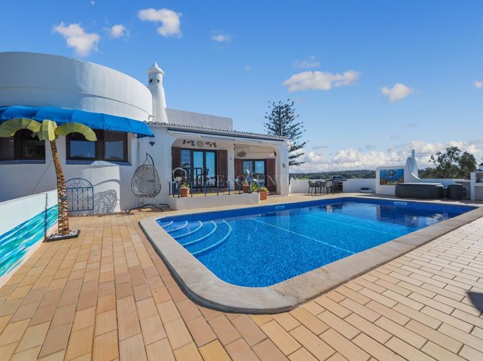 Image No.32-3 Bed Property for sale