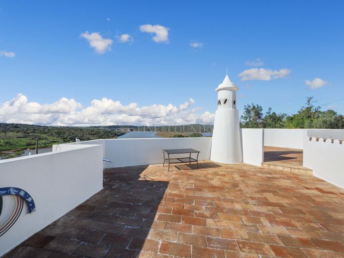 Image No.33-3 Bed Property for sale