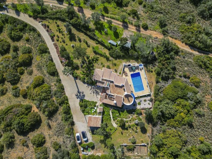 Image No.39-3 Bed Property for sale