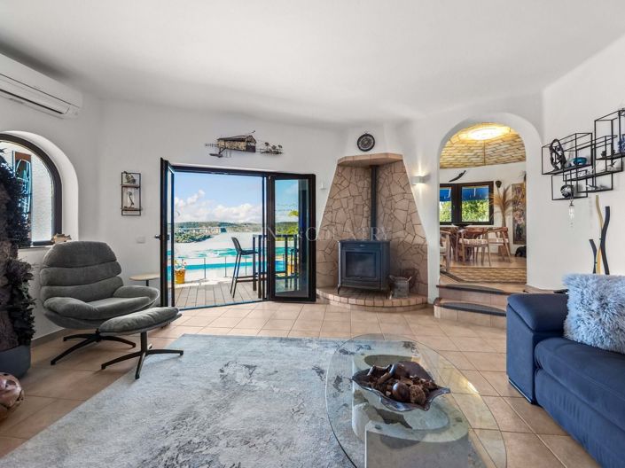 Image No.9-3 Bed Property for sale