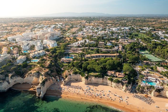 Image No.2-5 Bed Property for sale