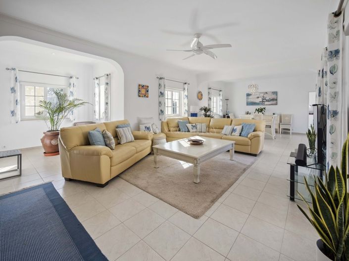 Image No.3-4 Bed Property for sale