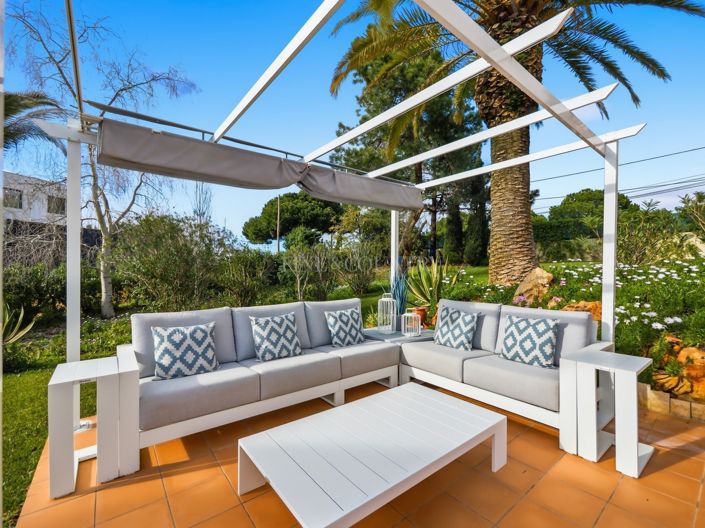 Image No.41-4 Bed Property for sale