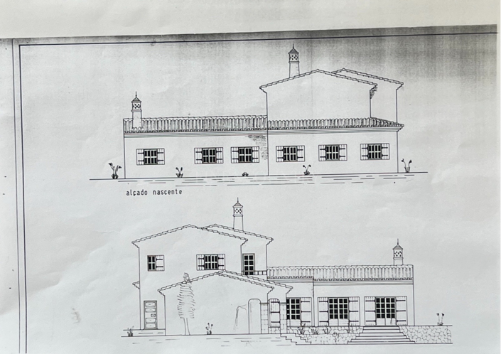 Image No.54-4 Bed Property for sale