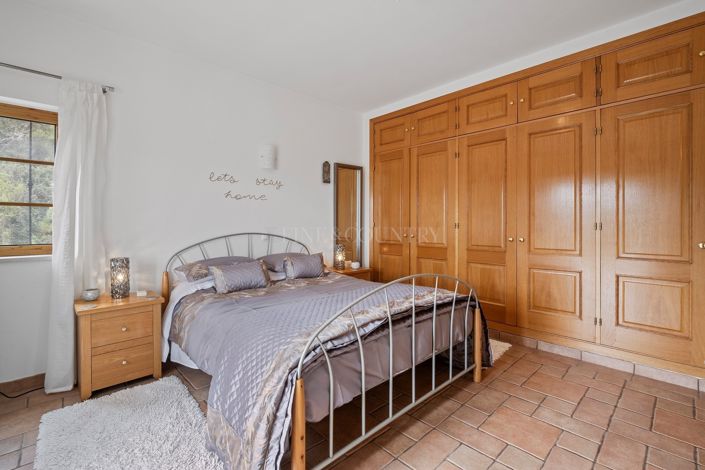 Image No.21-3 Bed Property for sale