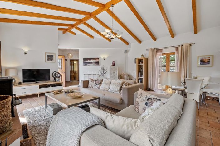 Image No.7-3 Bed Property for sale