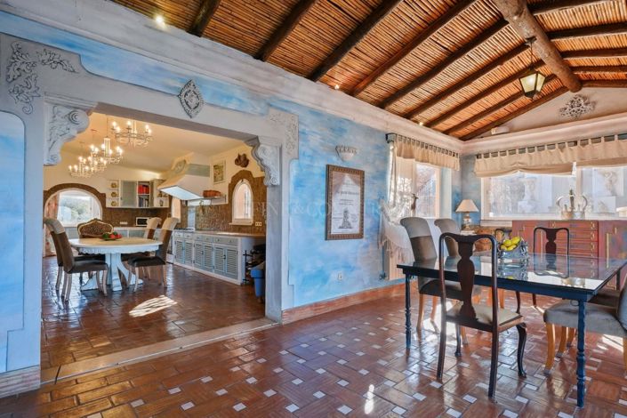 Image No.12-4 Bed Villa for sale