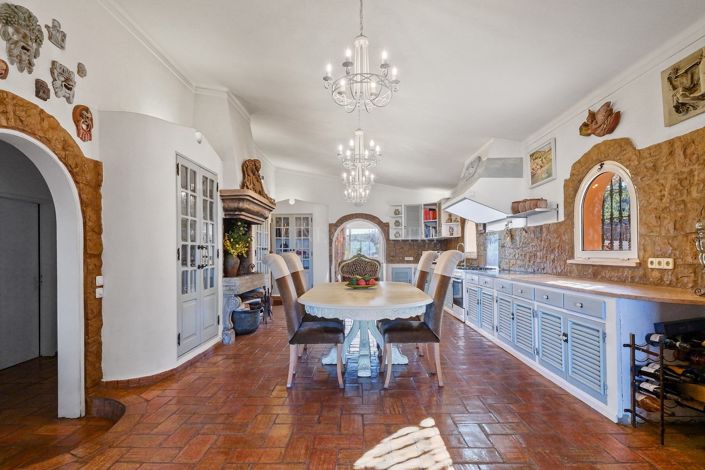 Image No.8-4 Bed Villa for sale