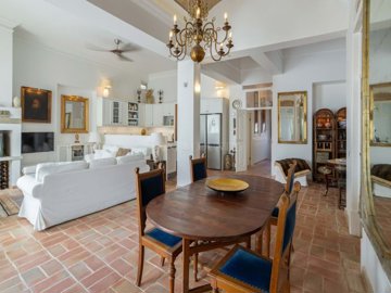 2104-371498-14d4e763c151089fe37f379b2f9be1ace