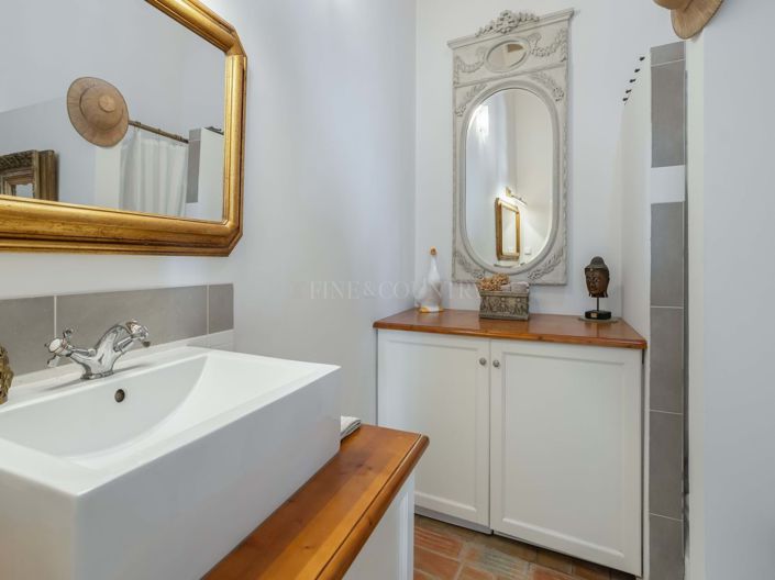 Image No.32-3 Bed Townhouse for sale