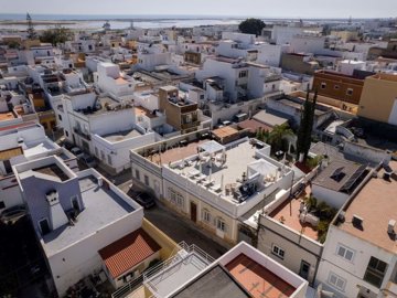 2104-371498-14d4e763c151089fe37f379b2f9be1ace