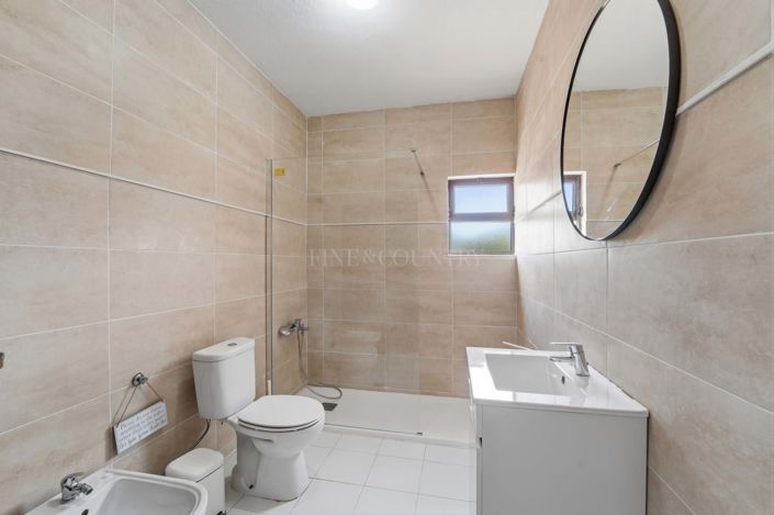 Image No.30-6 Bed Country House for sale