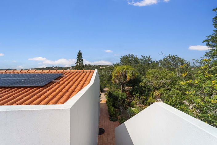 Image No.36-6 Bed Country House for sale