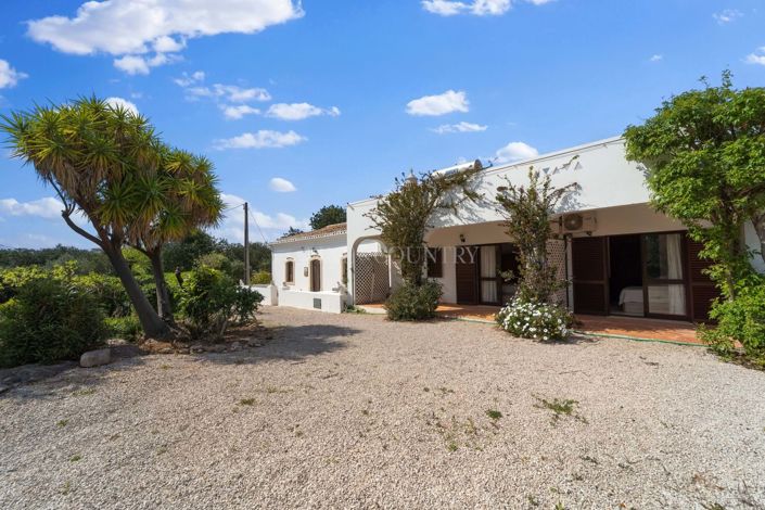 Image No.5-6 Bed Country House for sale