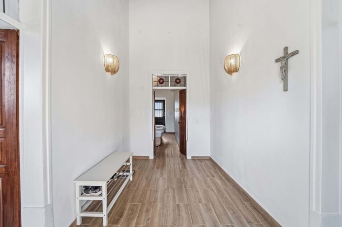 Image No.7-6 Bed Country House for sale