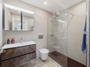 2104-371637-14d4e763c151089fe37f379b2f9be1ace