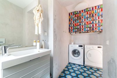 2104-372070-14d4e763c151089fe37f379b2f9be1ace