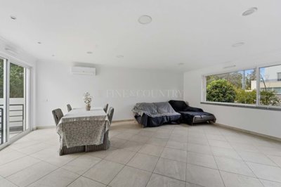 2104-372252-14d4e763c151089fe37f379b2f9be1ace