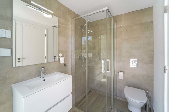 Image No.26-4 Bed Villa for sale