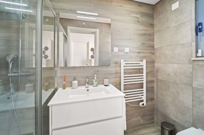 2104-372339-14d4e763c151089fe37f379b2f9be1ace