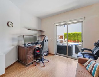 2104-372068-14d4e763c151089fe37f379b2f9be1ace