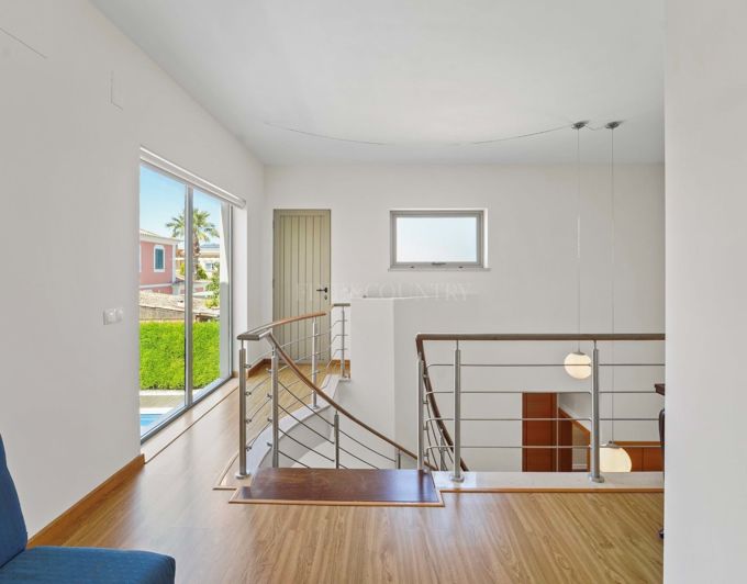 Image No.17-4 Bed Villa for sale