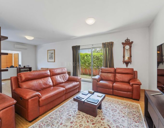 Image No.2-4 Bed Villa for sale