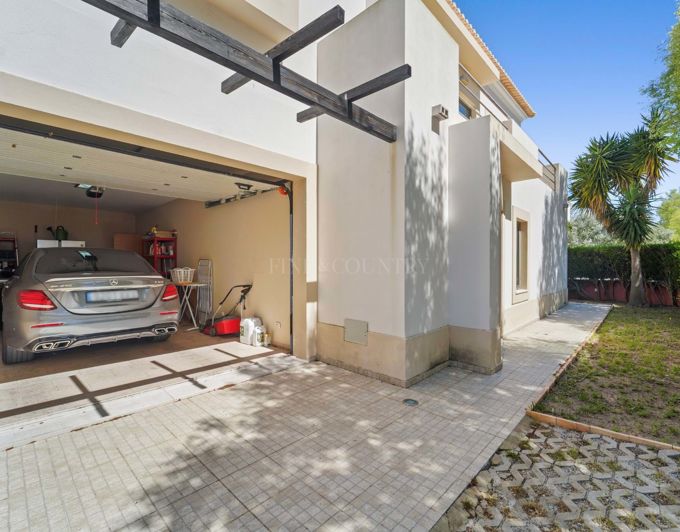 Image No.35-4 Bed Villa for sale