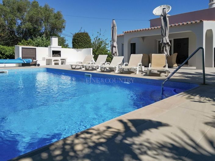 Image No.41-3 Bed Property for sale