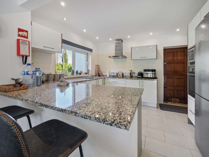 Image No.9-3 Bed Property for sale