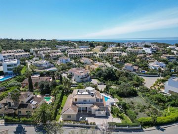 2104-372451-14d4e763c151089fe37f379b2f9be1ace