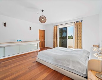 2104-366564-14d4e763c151089fe37f379b2f9be1ace