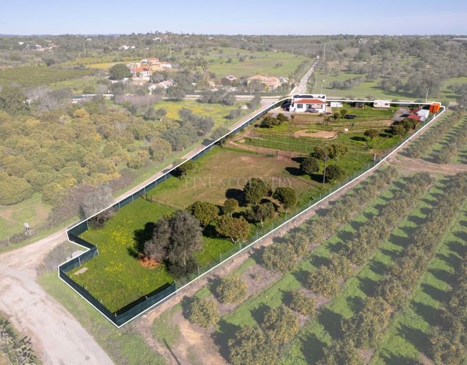 Image No.20-2 Bed Farmhouse for sale