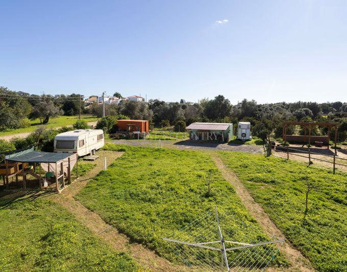 Image No.23-2 Bed Farmhouse for sale