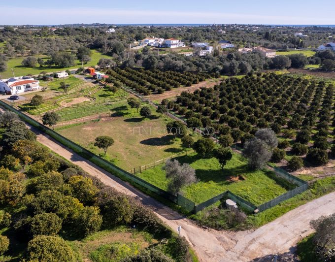 Image No.26-2 Bed Farmhouse for sale