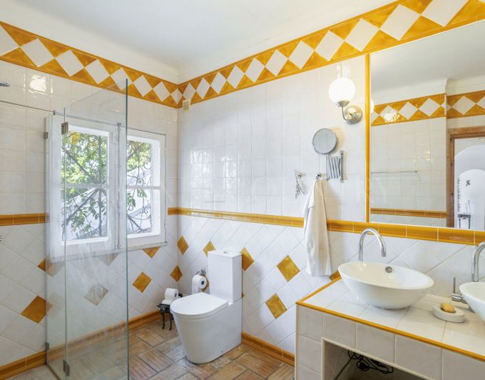 Image No.19-4 Bed Villa for sale